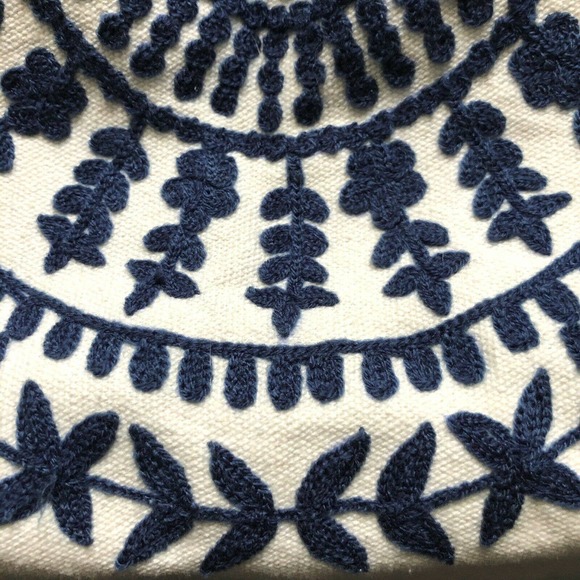 America & Beyond Blue Floral Embroidered Tote - Picture 5 of 12